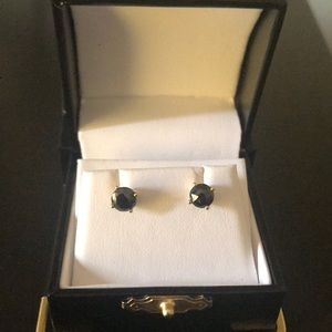 Brand new NEVER WORN black diamond earrings! .75CT